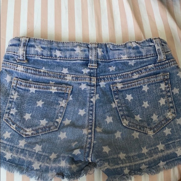 Shorts - Picture 2 of 4